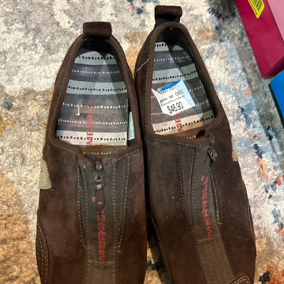 Merrell Women’s Brown Zipper Suede Shoes 6.5 - Picture 3 of 4